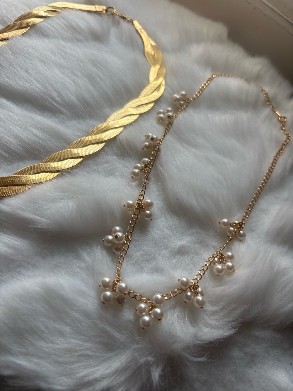Vintage Avon Costume Jewelry Statement Gold tone Chain and Pearl Cluster - Picture 2 of 4